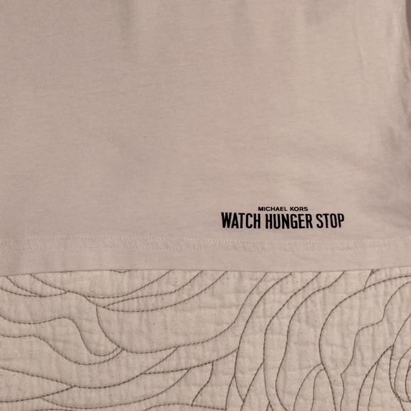 ✨LIMITED EDITION✨ MK Graphic Top - Picture 3 of 3